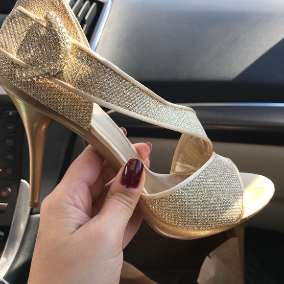 Women’s shoes - Picture 6 of 7